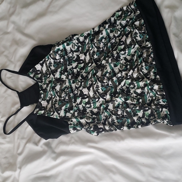 Tankini size 6 - Picture 2 of 4